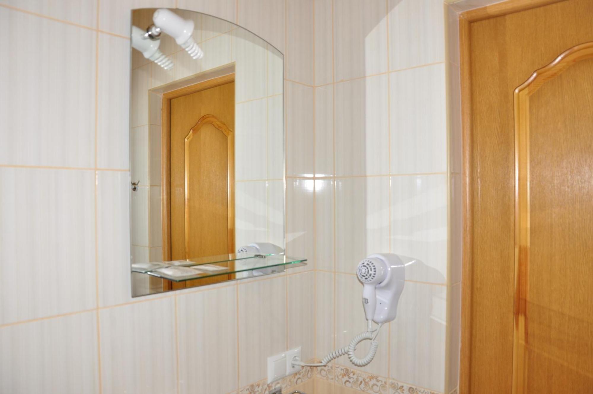 Focus Hotel كوست الغرفة الصورة