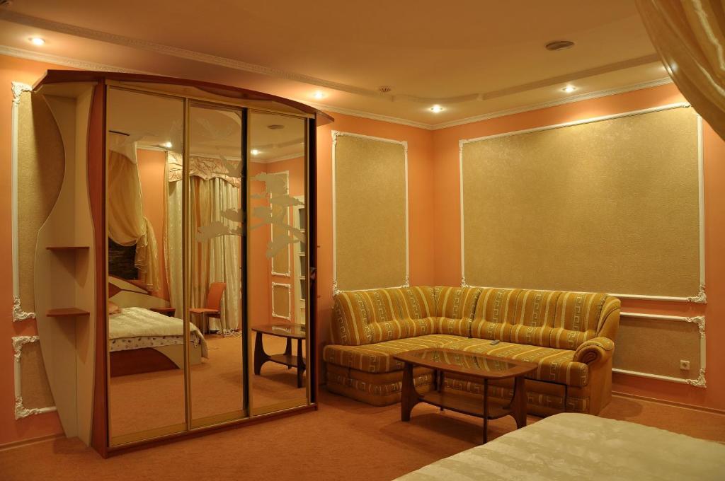 Focus Hotel كوست المظهر الخارجي الصورة