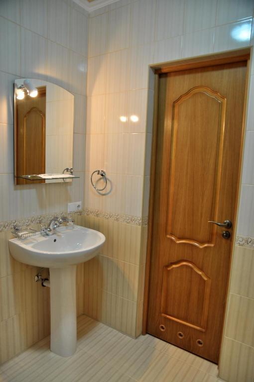Focus Hotel كوست الغرفة الصورة