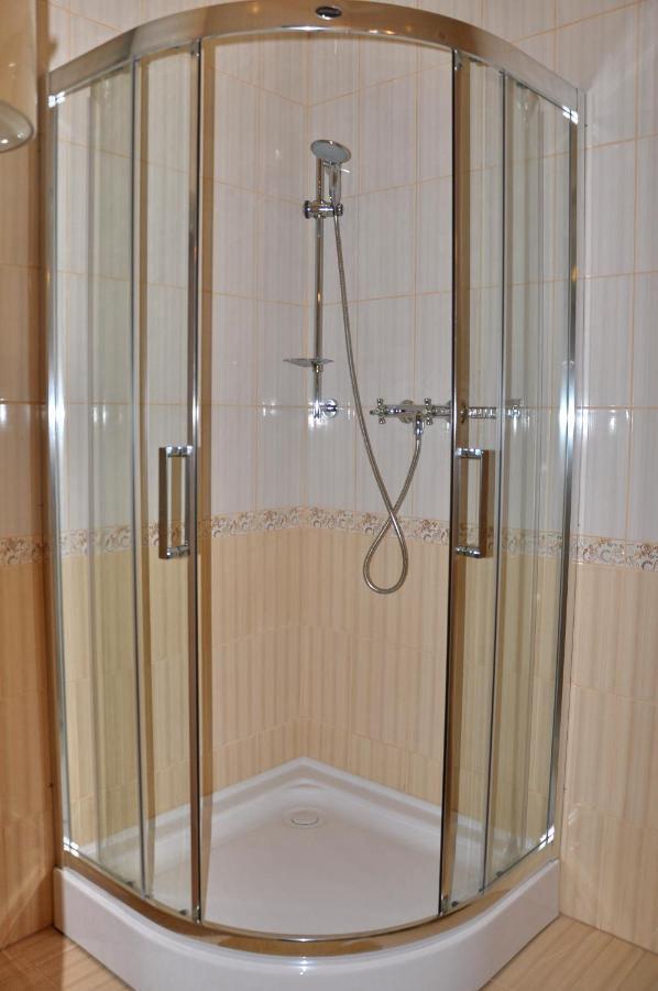Focus Hotel كوست الغرفة الصورة